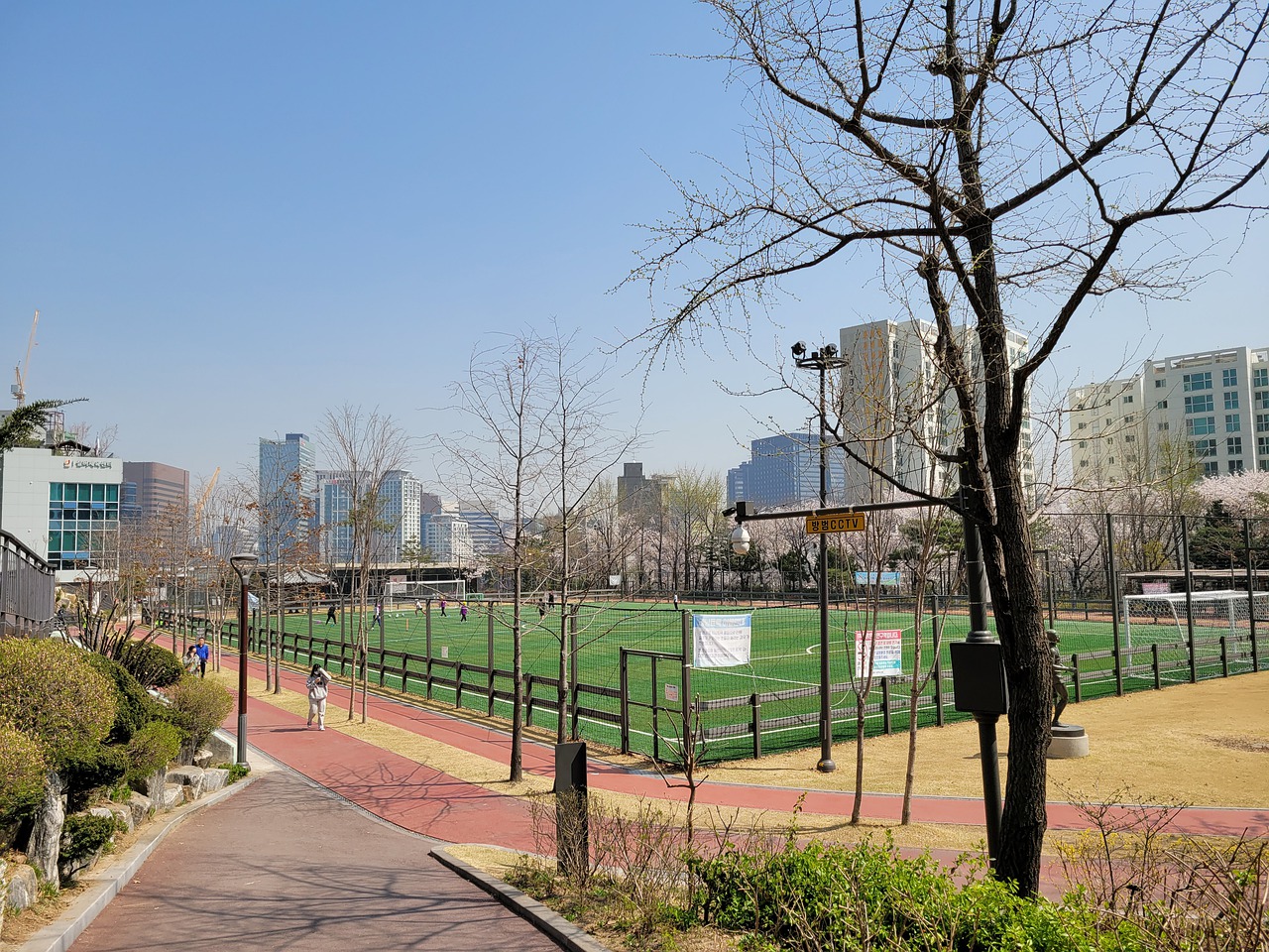 这对他的竞 这对他的竞